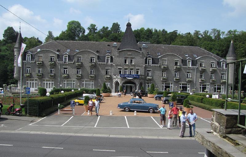 Lunch time in de Floreal in La Roche (28).JPG